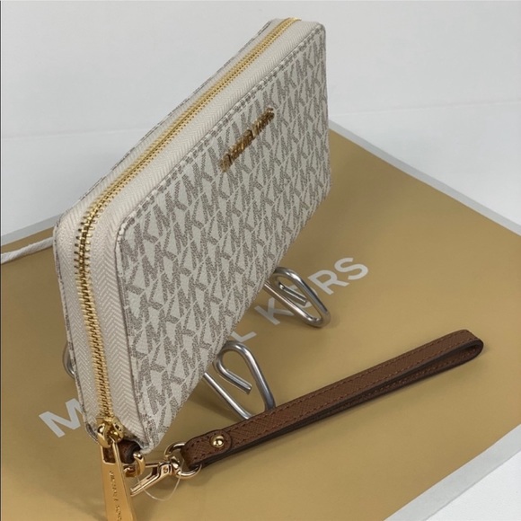 Michael Kors Jet Set LG Continental
Wallet Vanilla - Picture 2 of 7